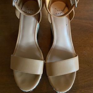 Size 8 target brand wedge heels